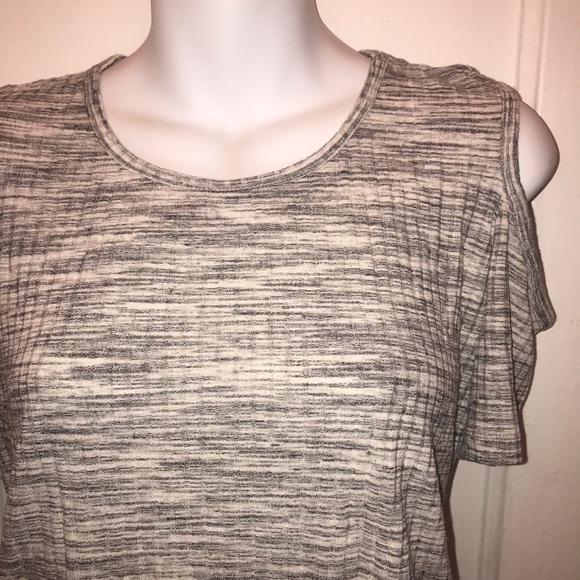 H&M • Ribbed Open Shoulder Top • M - Picture 2 of 6